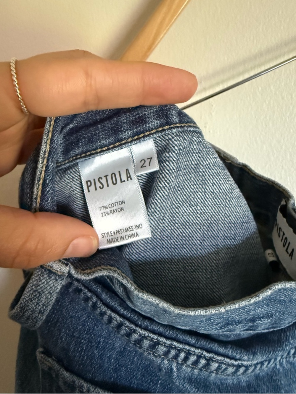 Pistola Bobbie Crossover Waist Jeans Wide Straight Leg Size 27 Ombre Fade Denim - Picture 8 of 8